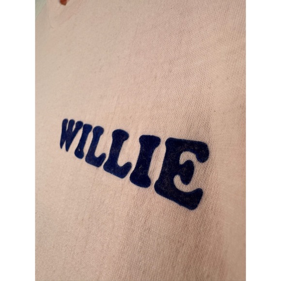 Vintage 90's Y2K XXL Willie Retired Handmade T-Shirt Pink Velvet Letters Hanes - Picture 4 of 9